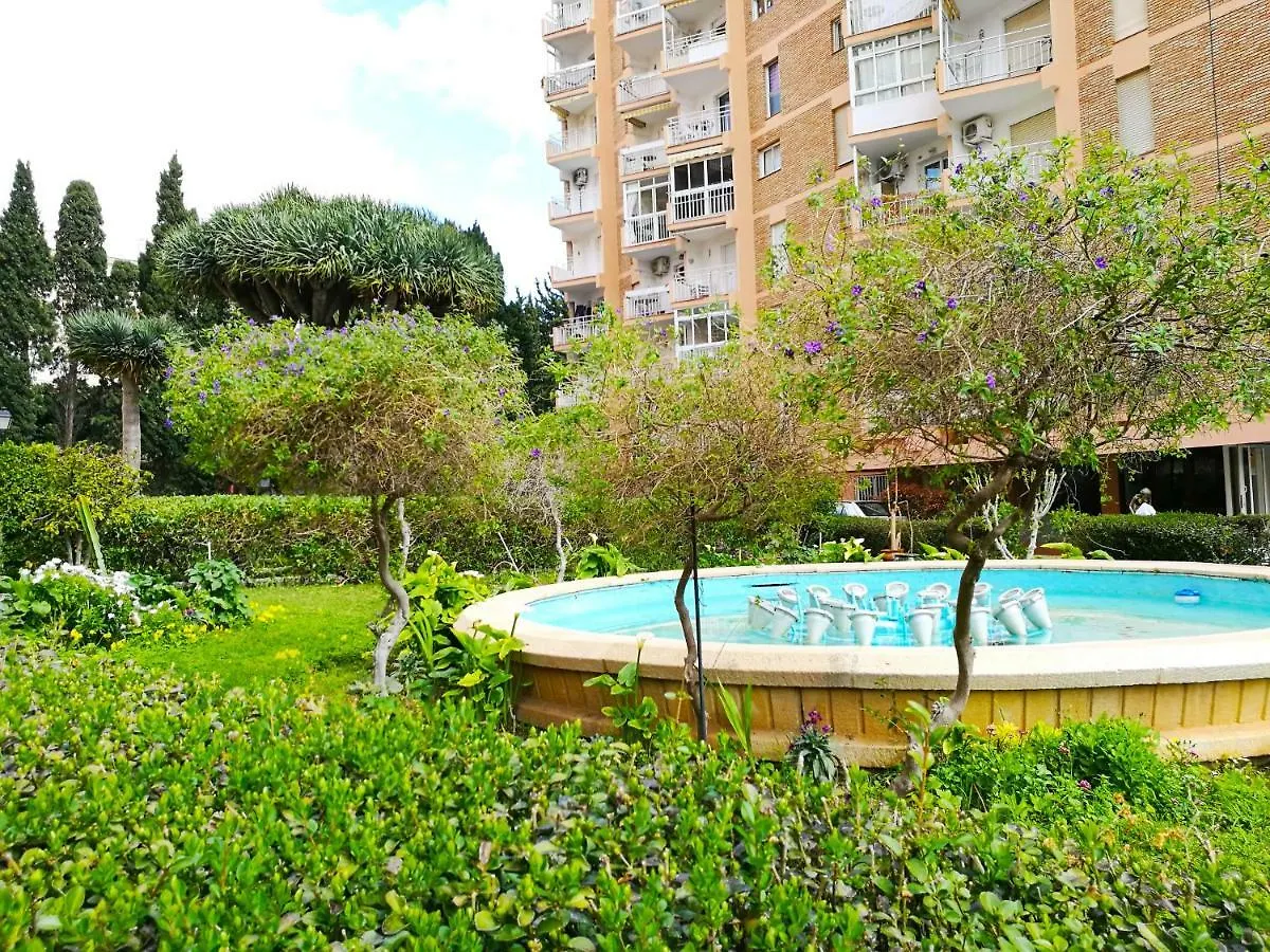 Apartamento Acuario 贝纳尔马德纳 公寓